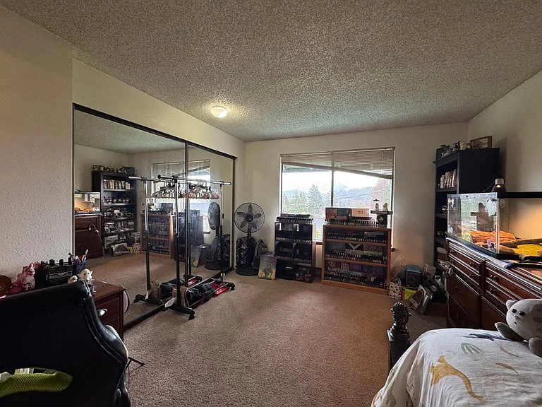 2111 Knox Ave #7 — Photo 19