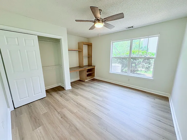 201 Harts Cove Way — Photo 13