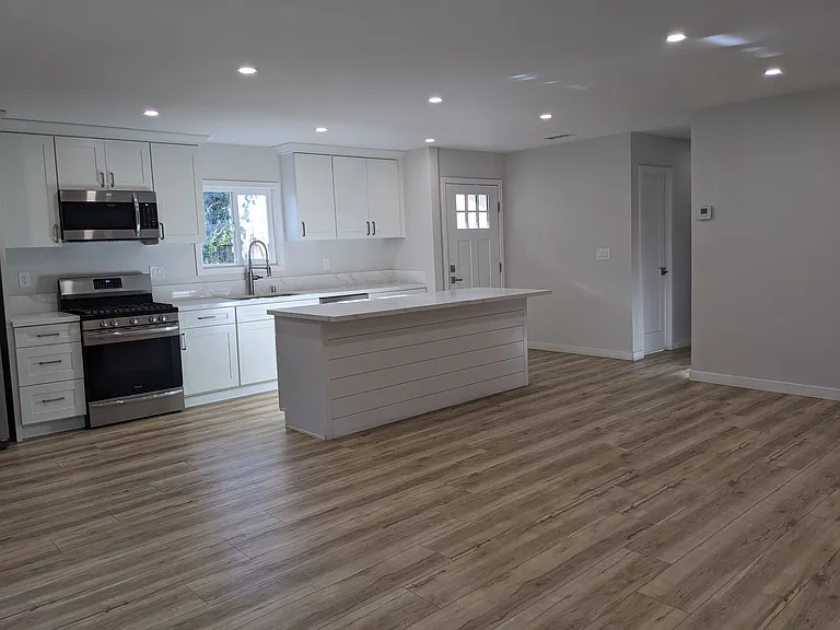 7193 Romford Ct — Photo 14