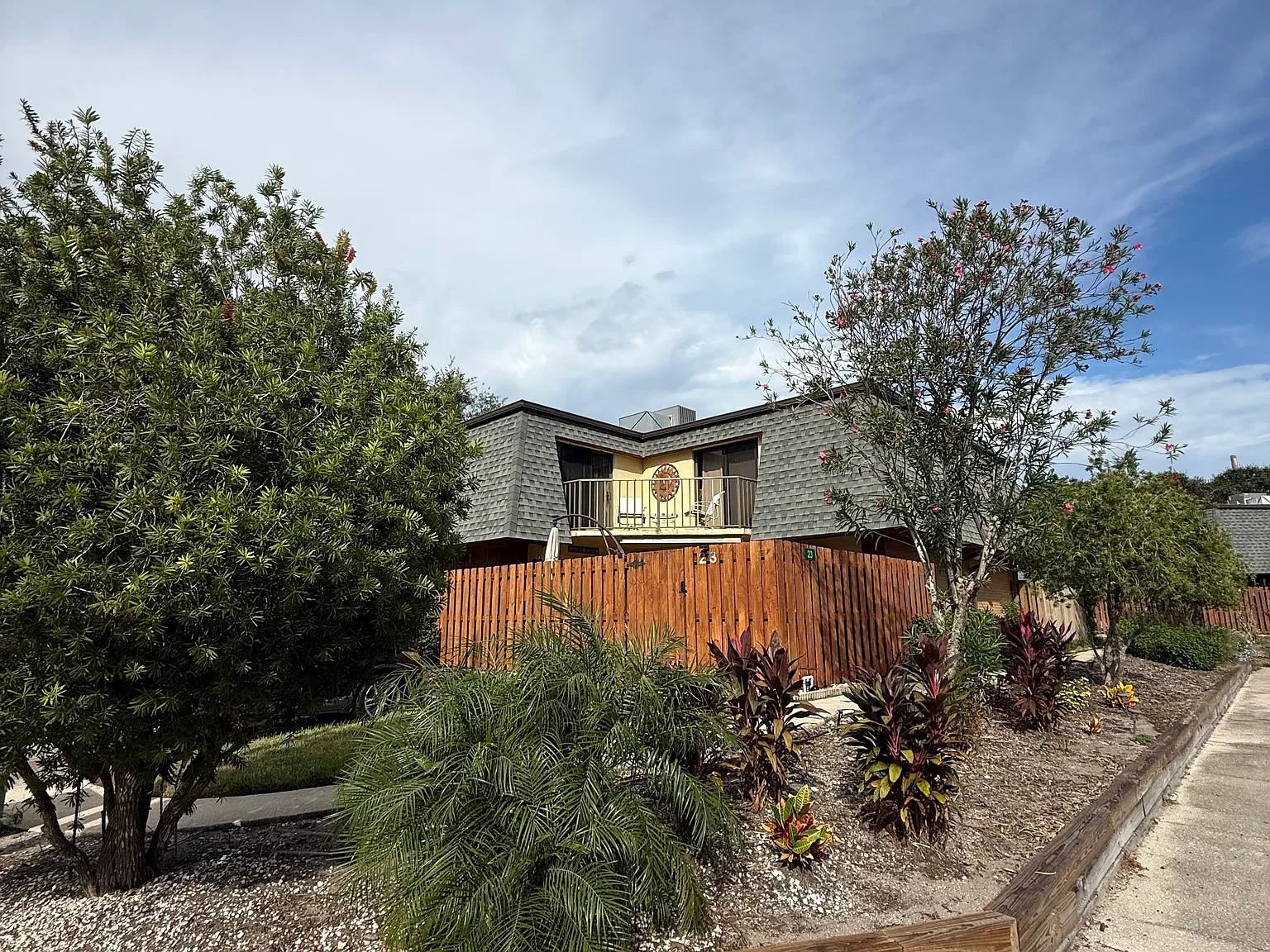 2 bed, 2.5 bath, 1328 sqft, $3,500 — Photo 3