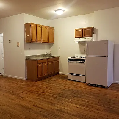 Rented by Highline Residential | media 9