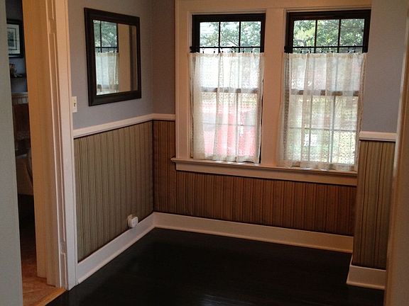 Breakfast Nook - 4 windows