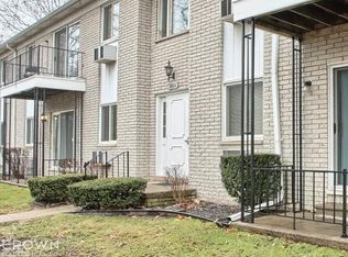 36544 Union Lake Rd APT 21, Harrison Township, MI 48045