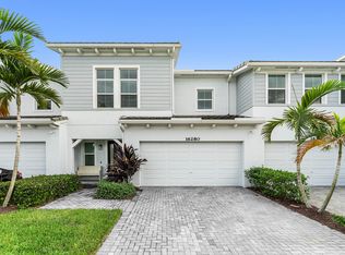 16280 Oakview Dr, Loxahatchee, FL 33470