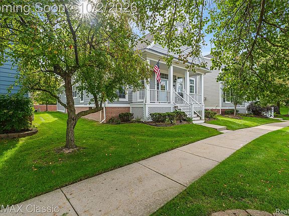 3rd image of 42591 Whitman Way