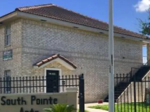 1900 S 38th St APT 4, McAllen, TX 78503