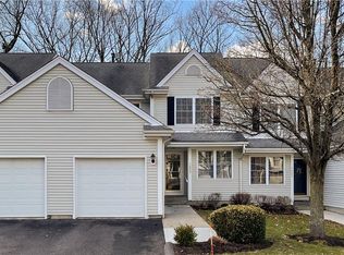 1604 Cypress Dr #1604, Danbury, CT 06811