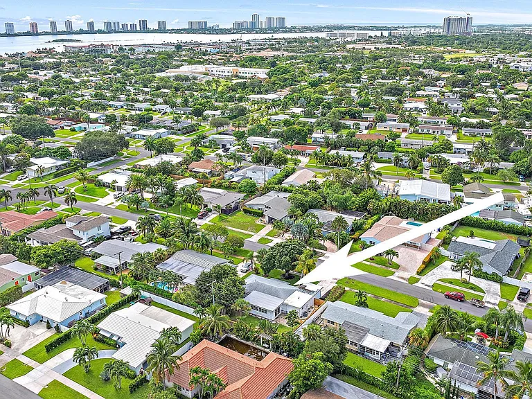 517 Gulf Rd — Photo 40