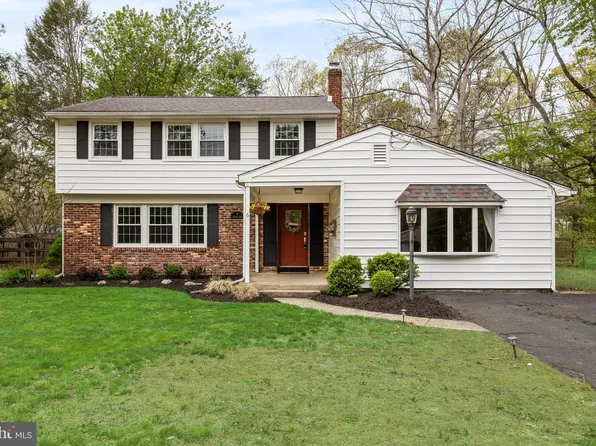 6 Oniontown Rd, Medford, NJ 08055