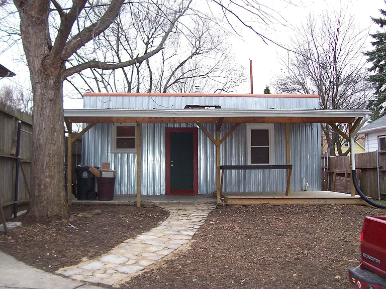 2441 Hoard St — Photo 6