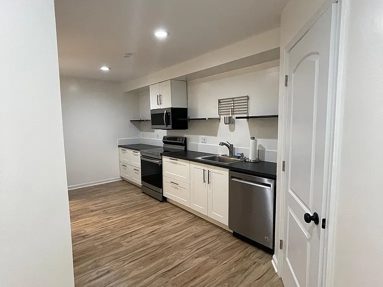 3137 Trenholm Dr — Photo 22