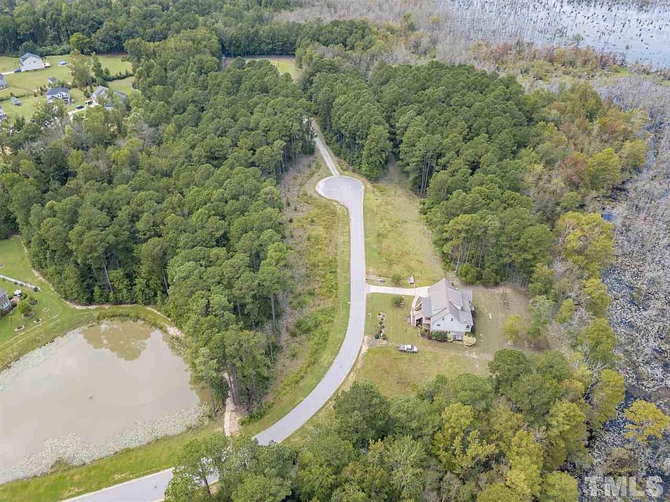1st image of 334 Fawnbrook Dr