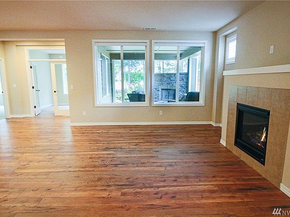 5th image of 4837 Meriwood Dr NE