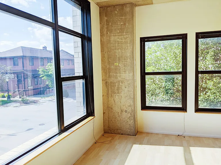 Mercury - Residential — Photo 103