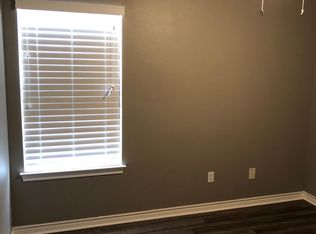 815 Sabine St, Longview, TX 75601