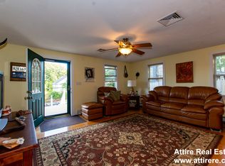 25 Valley Rd, Plymouth, MA 02360