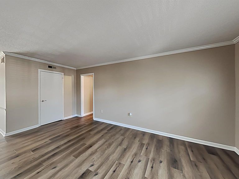 925 Cleveland St Greenville, SC, 29601 Apartments for Rent Zillow