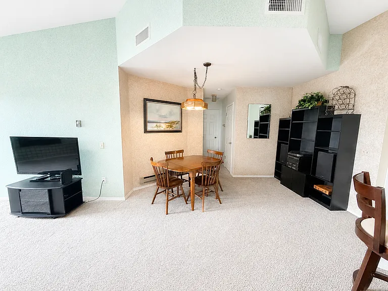 4925 Summit Cir — Photo 8