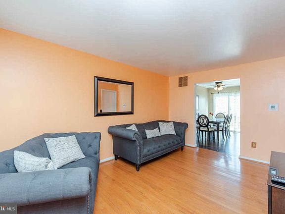 4th image of 605 Glynock Pl