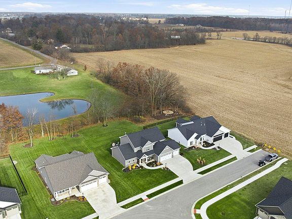 4th image of 5690 Santera Dr