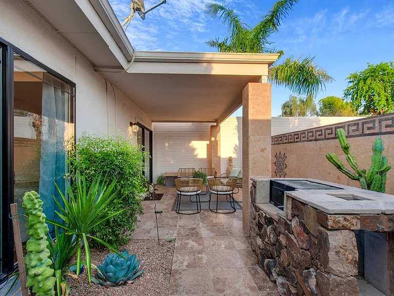 8779 E Via De Encanto — Photo 25