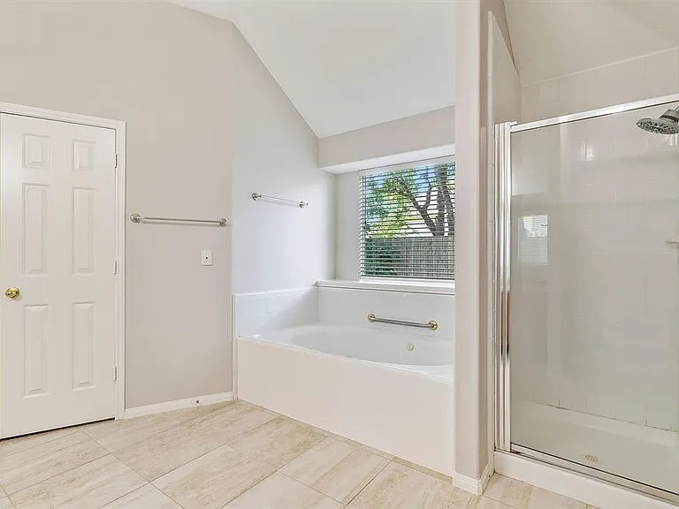1319 Castlemist Dr — Photo 20