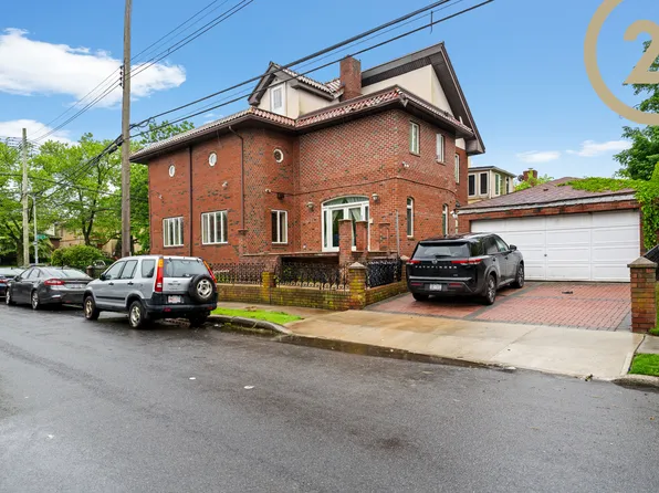 2723 Avenue P image 2 of 28