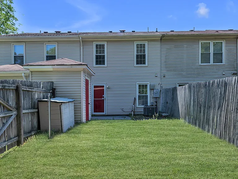 4003 Reese Dr S — Photo 9