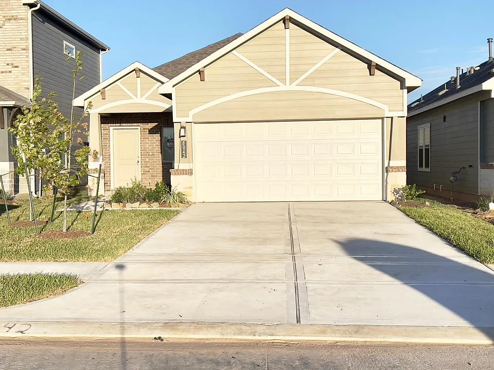 8042 Cypress Bonsai Dr