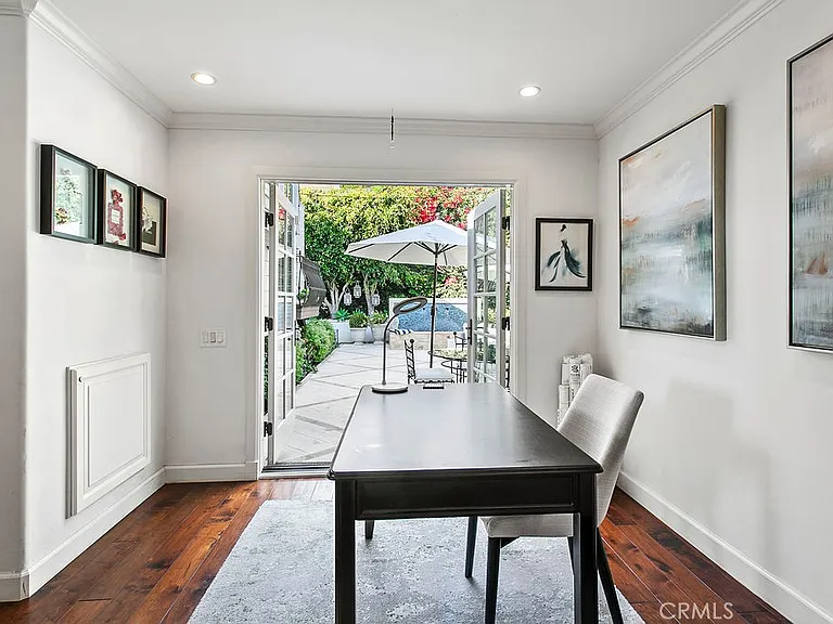 1010 Emerald Bay — Photo 34