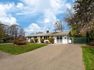 72 Rindone St, Holbrook, MA 02343