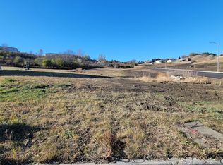 3005 Viewpoint Ln NW, Mandan, ND 58554