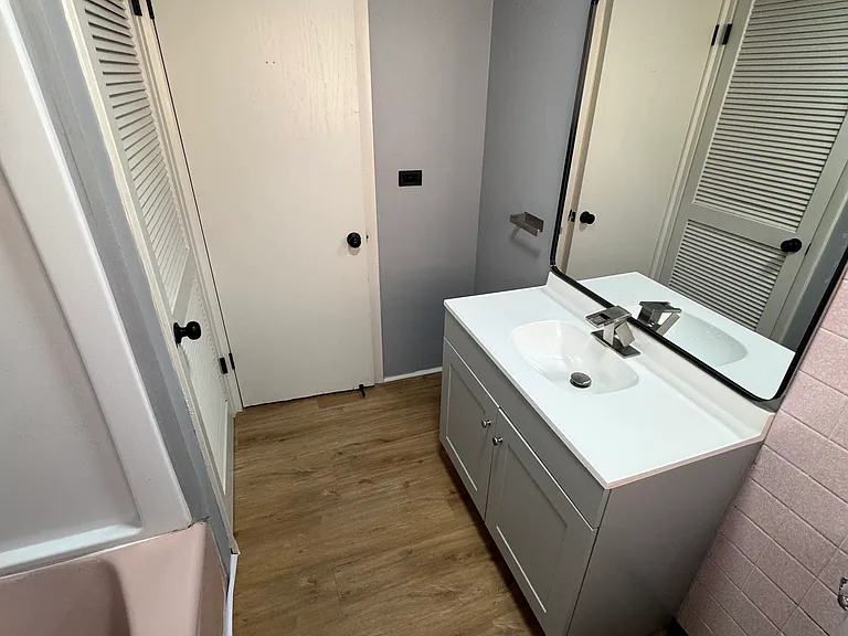 8536 W Berwyn Ave #G — Photo 22