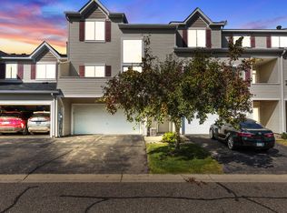 6834 Meadow Grass Ln S, Cottage Grove, MN 55016
