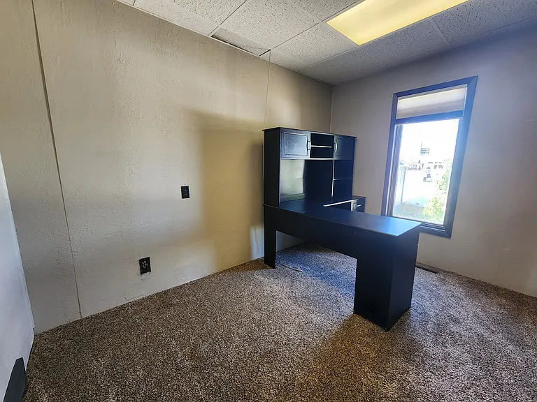 2310 Falls Ave #1 — Photo 3