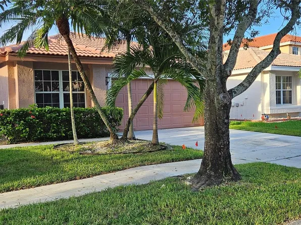17469 SW 22nd St, Hollywood, FL 33029