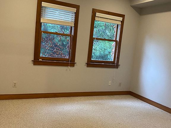 Lower Back Bedroom(yes, I took the vine off of the screen)