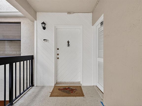 4th image of 491 Ives Dairy Rd APT 306-5