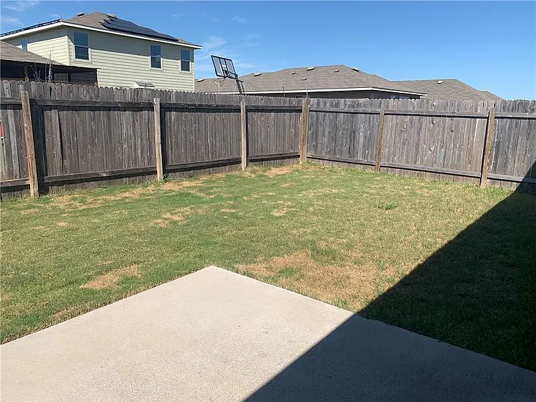 13004 Tinker St — Photo 9