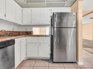 2990 NW 46th Ave APT 211, Lauderdale Lakes, FL 33313