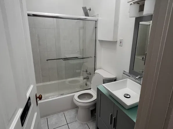 2723 W Washington Blvd #2, Chicago, IL 60612