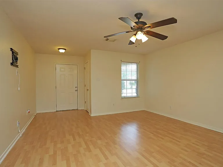 7518 Drifting Willow Ct — Photo 5