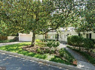 3201 Broad Branch Ter NW, Washington, DC