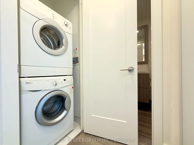 38 Cameron St #824 — Photo 8
