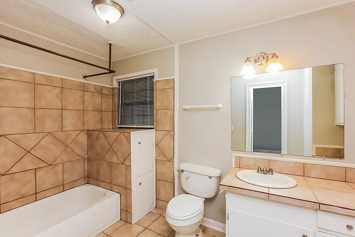 529 Wolcott Cir — Photo 5