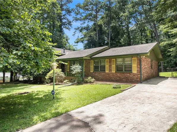 6593 Katie Ln, Morrow, GA 30260