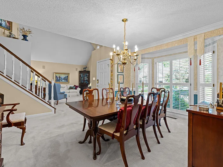 8516 Wheeling Dr — Photo 19