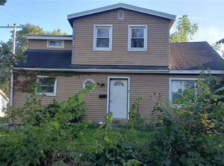 212 2nd St, Atkins, IA 52206