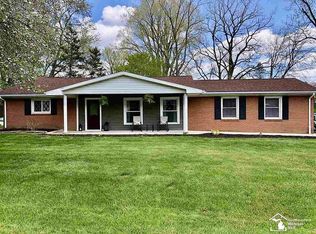 7136 Wiltshire Dr, Lambertville, MI 48144