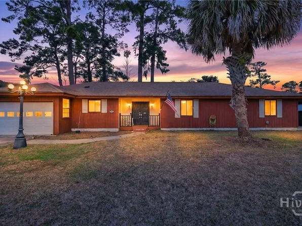 206 E Point Drive, Savannah, GA 31410
